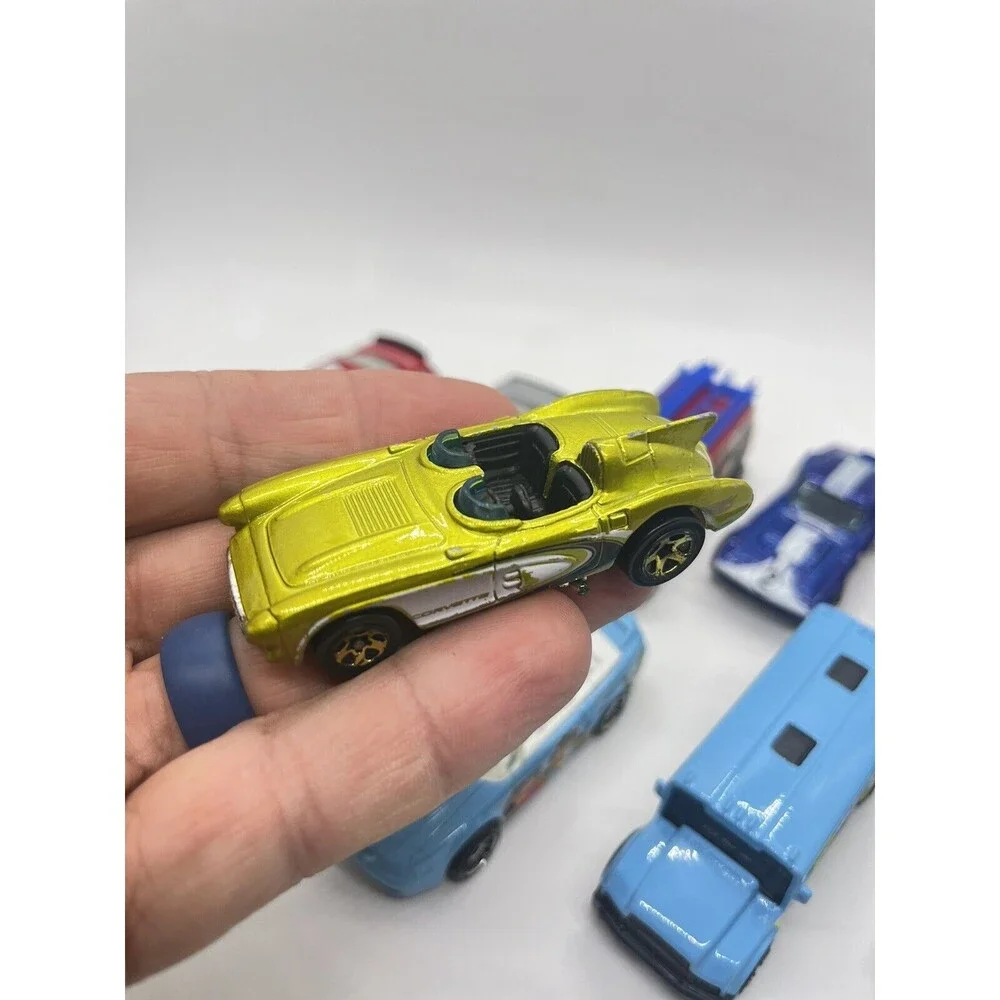 Lot of 10 Die Cast Cars